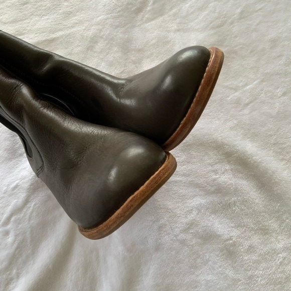 SEAL Of The Sutro San Francisco High Chelsea Heeled Booties - Picture 6 of 11